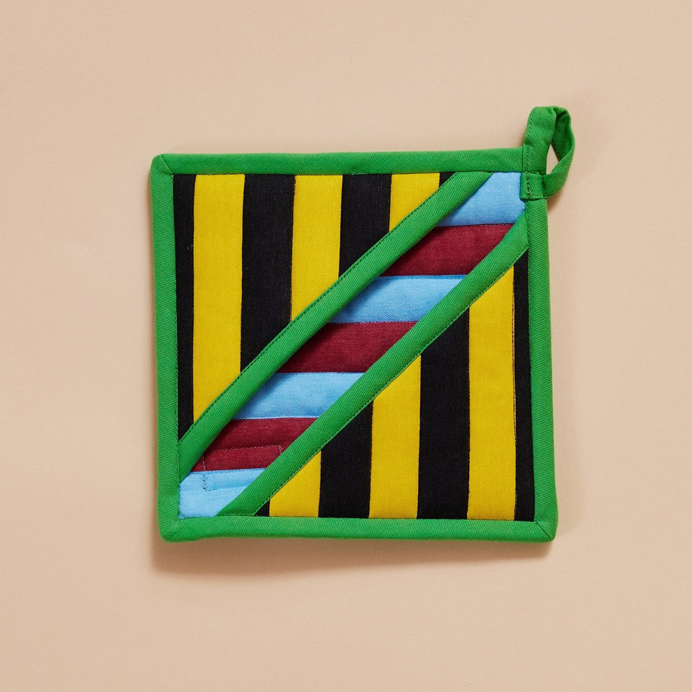 Pocket Pot Holder in Mustard Color Factory